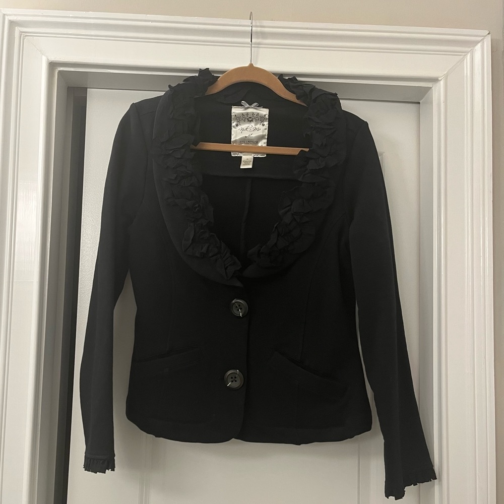 Nick & Mo Black Ruffle Collar Blazer